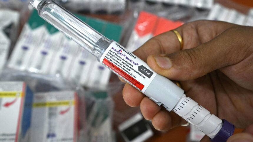 Doctors warn of vision risks associated with diabetes and weight loss drugs