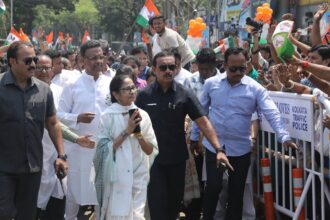 6L voters deleted, TMC may find BJP too close for comfort in Kolkata turf