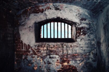 Odisha prisons are overcrowded and inmates' health and hygiene conditions are deteriorating, according to a report by The Church of Almighty God