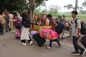 At Bengal border post, ‘fear’ drives many seeking to cross over to Bangladesh
