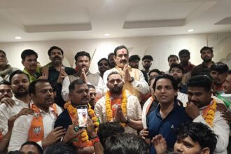 A ‘mass defection’ denied by Congress, marathon meetings: Behind Narottam Mishra’s bid to reclaim Datia