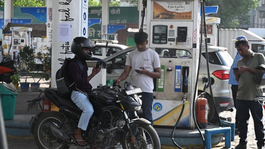 Government to revise fuel export tax for two weeks from June 1, while keeping domestic rates unchanged