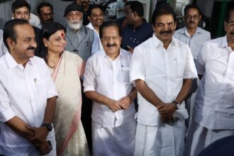 Unable to break deadlock, Congress to meet again today