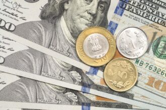 Rupee hits intraday low of 95.80 rupees against US dollar