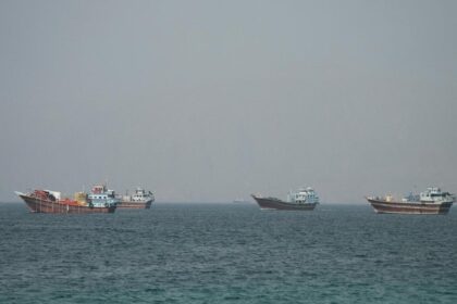 Despite ceasefire, new conflict emerges over Strait of Hormuz transit route