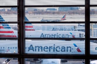 US urges Europe to strengthen travel measures to prevent spread of Ebola from Africa
