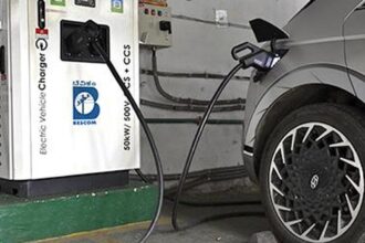 Electric four-wheeler sales jump 40%, sign of gear shift beyond West Asia: Crisil Ratings