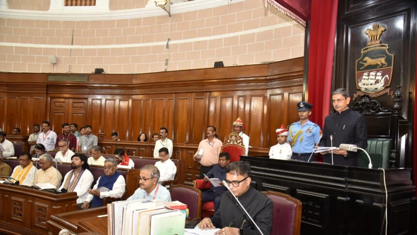 mamata loyalists, West Bengal Assembly Session, tmc rebel camp, Trinamool Congress, West Bengal Assembly, Trinamool Congress rebel mps, Opposition, Rathindra Bose, Sobhandeb Chattopadhyay, Kolkata news, WEst Bengal news, Indian express, current affairs