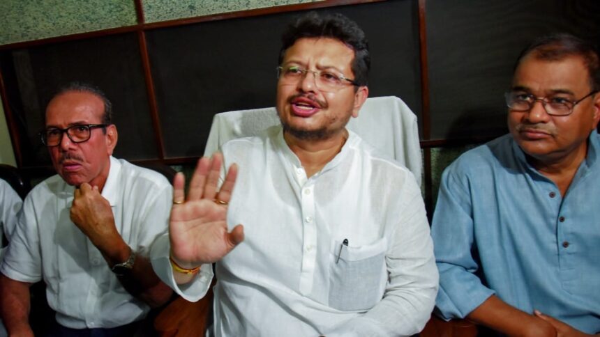 Will the Speaker be able to accept the TMC rebels' LoP? In the aftermath of Sena split, Mamata suggests she may win the battle but may lose it