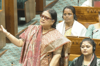 Hit for Mamata as 20 rebel Trinamool MPs declare support for NDA and say no to Abhishek's leadership