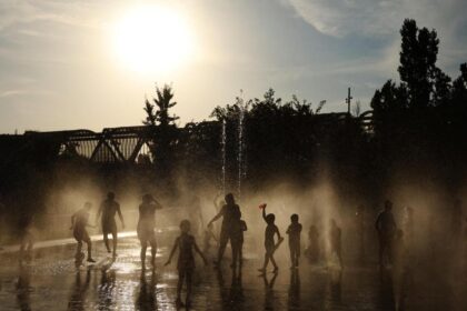 Heatwaves soar in Western Europe, record hottest June