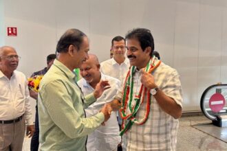 Girish Chodankar with K C Venugopal.