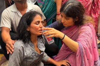 ‘Not just an MP now… but a leader’: Dimple Yadav’s moment at Jantar Mantar